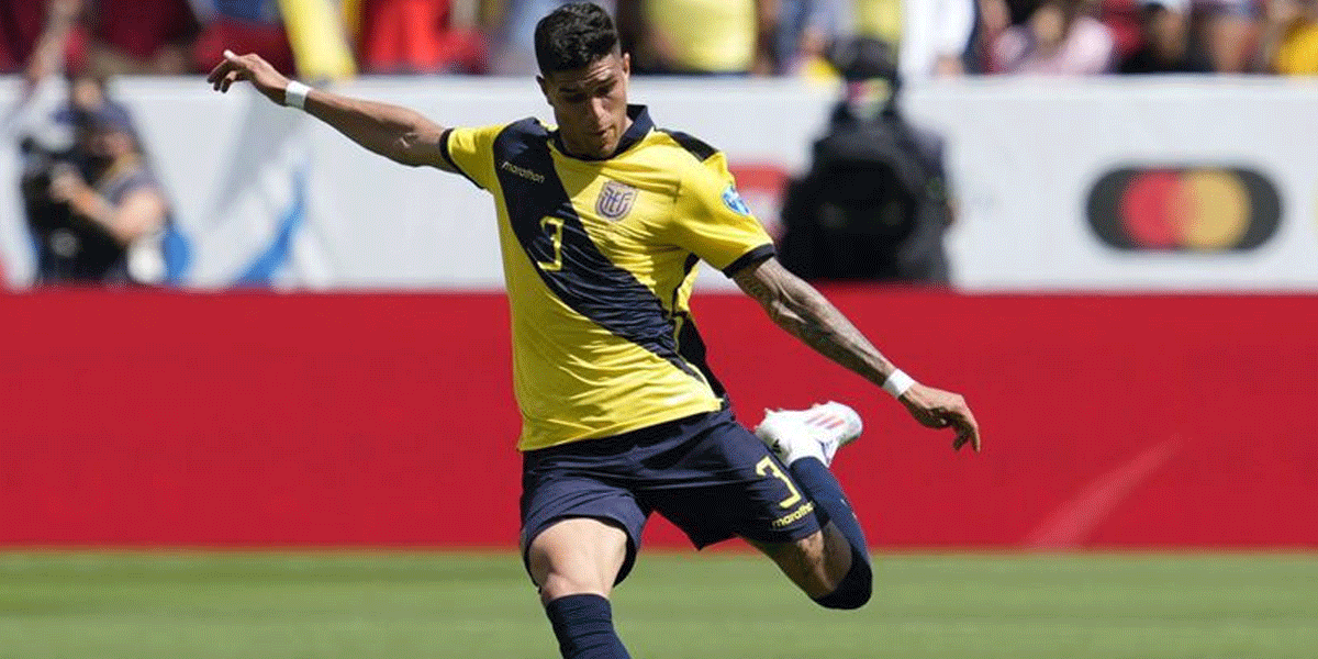 Arsenal Frustrasi Bayer Leverkusen Ogah Lepas Piero Hincapie